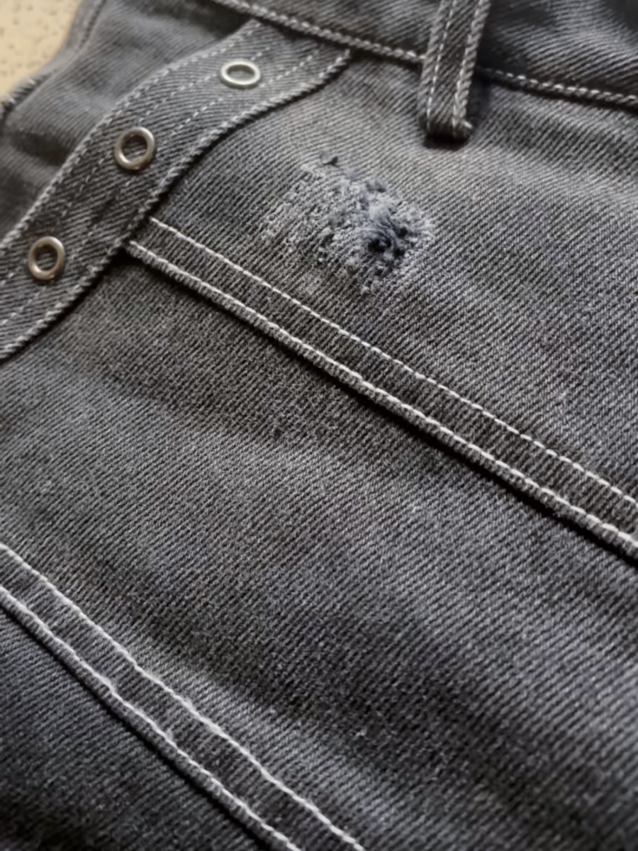 CURSED SEAL DENIM SHORTS