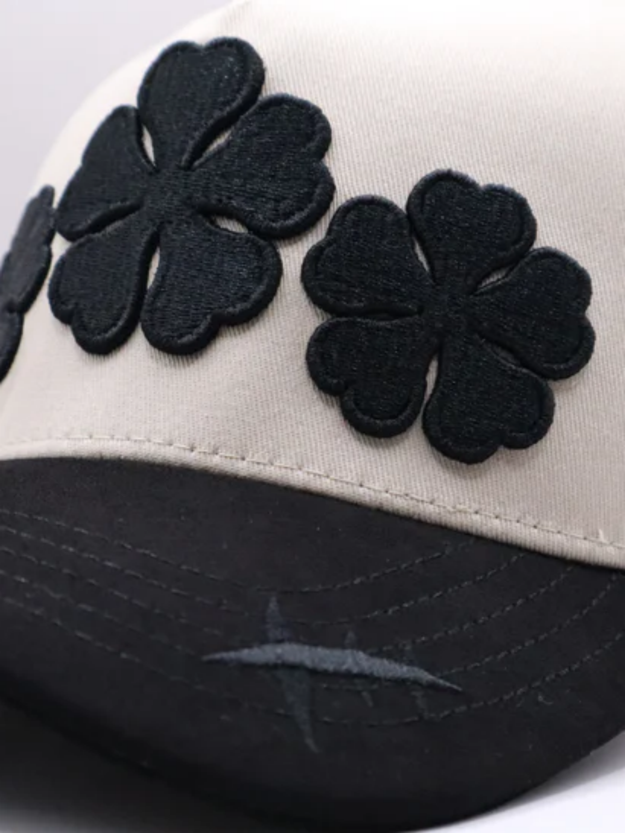 VOID CLOVER CAP