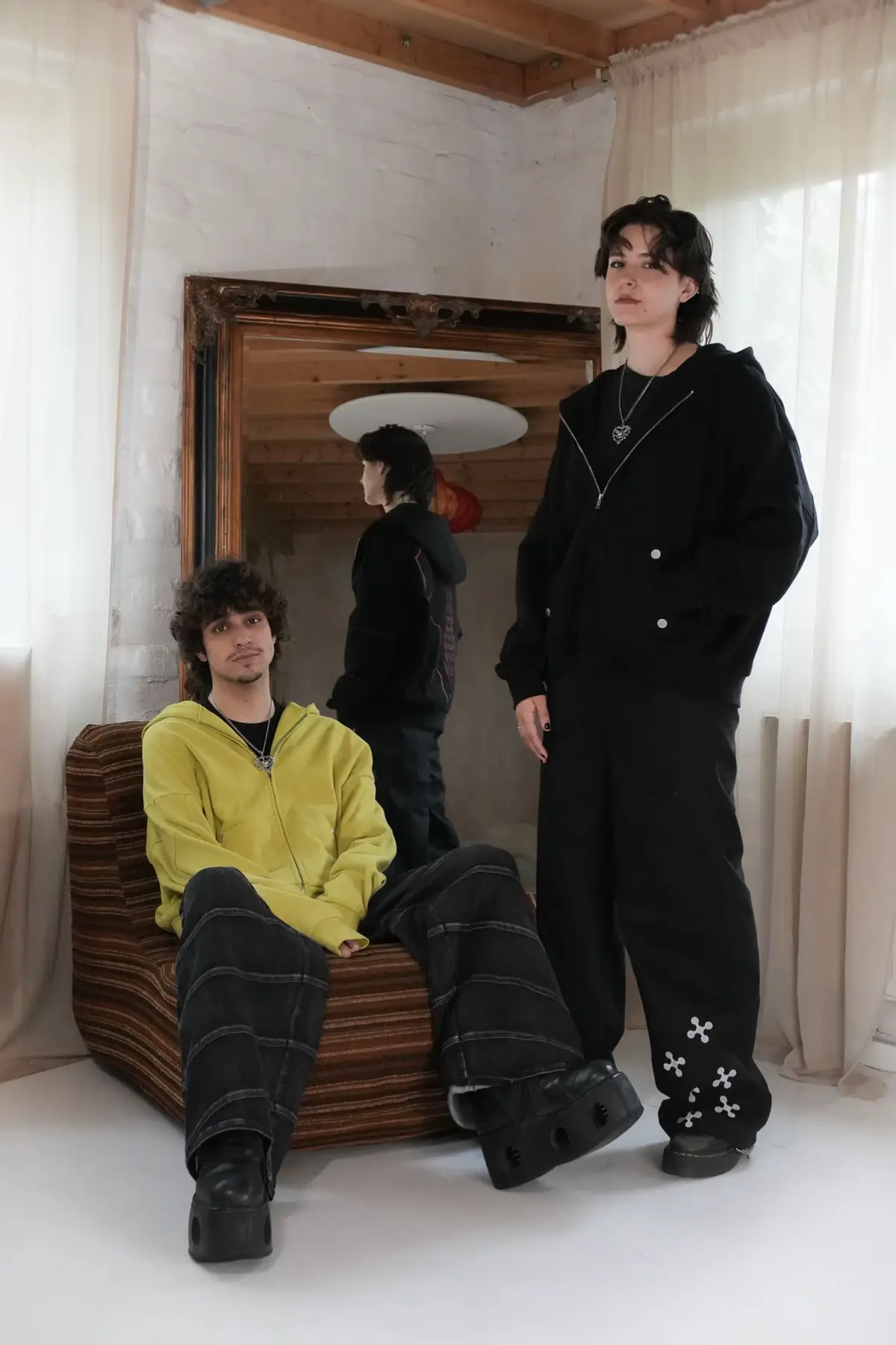 REFLECTIVE VOID EDGE HOODIE