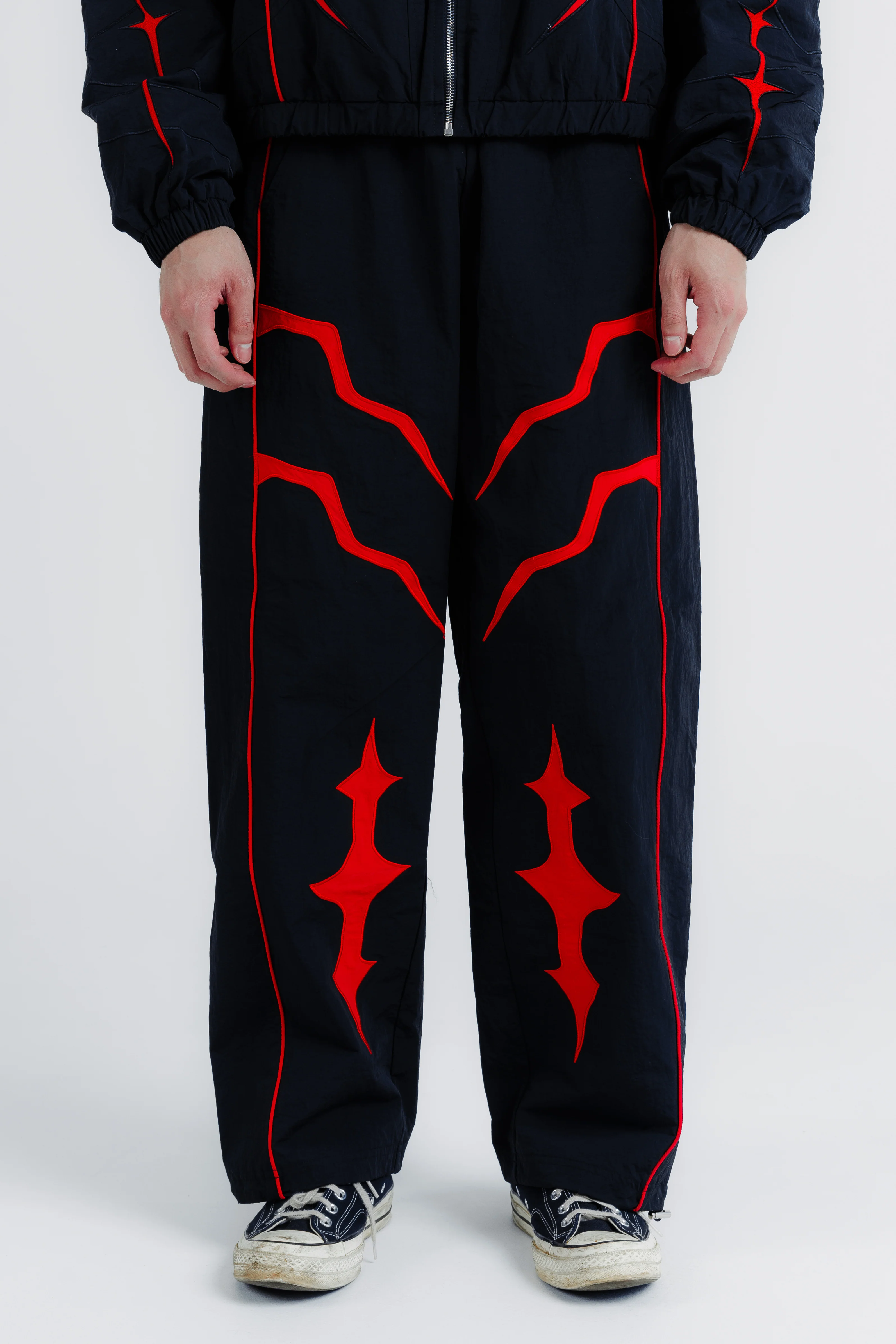 FALLEN REALM SWEATS