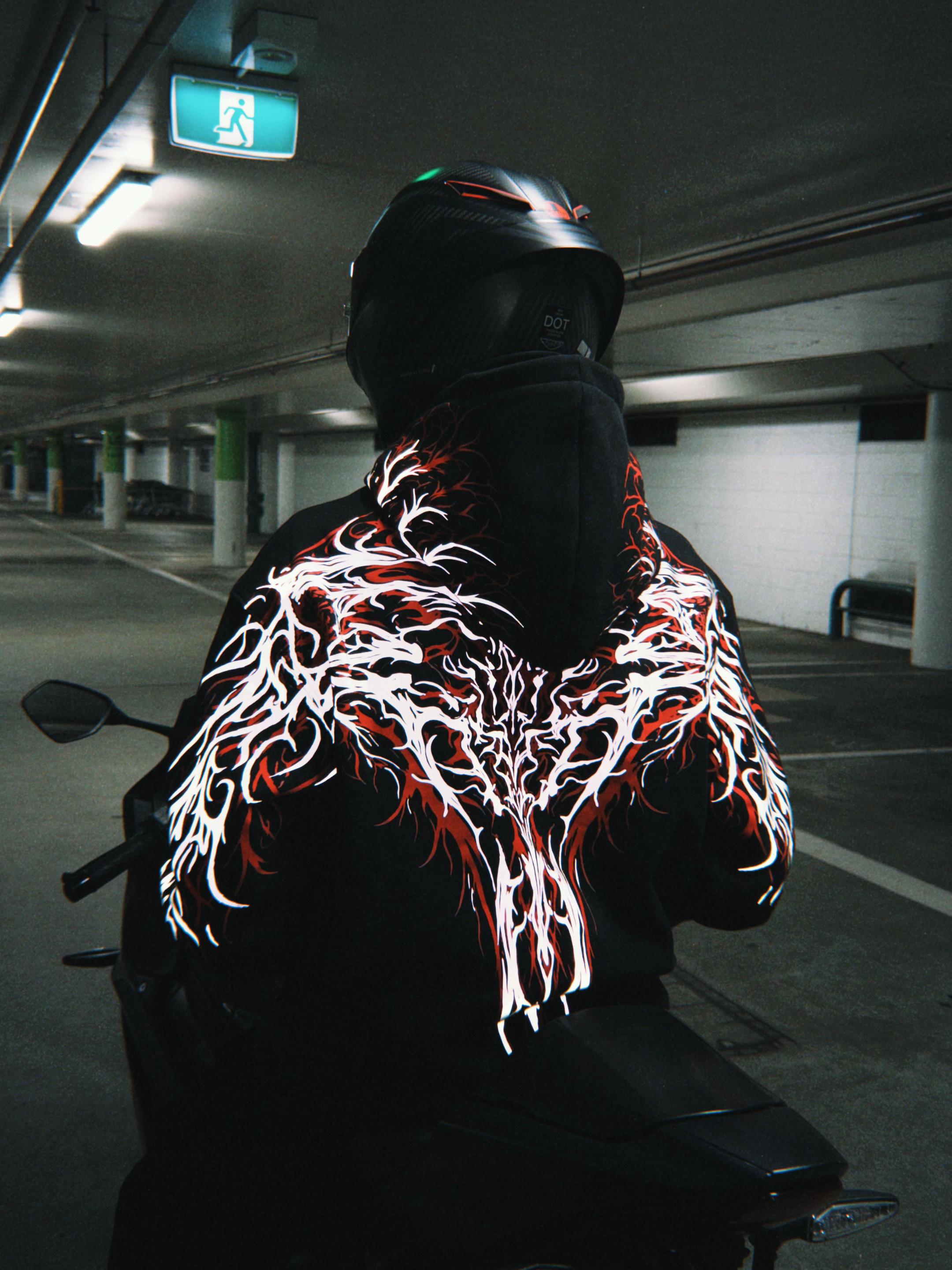 REFLECTIVE HOODIE