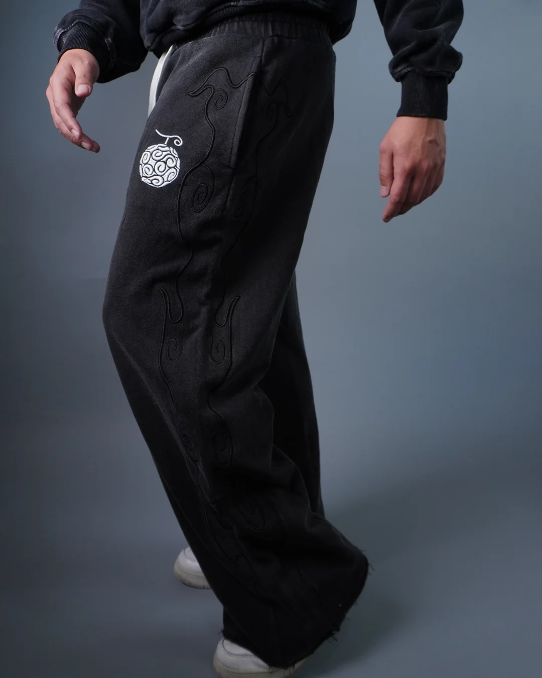 TONAL COIL SWEATPANTS