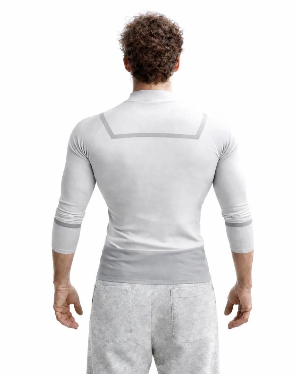 “CONQUEST” LONG SLEEVE TURTLENECK