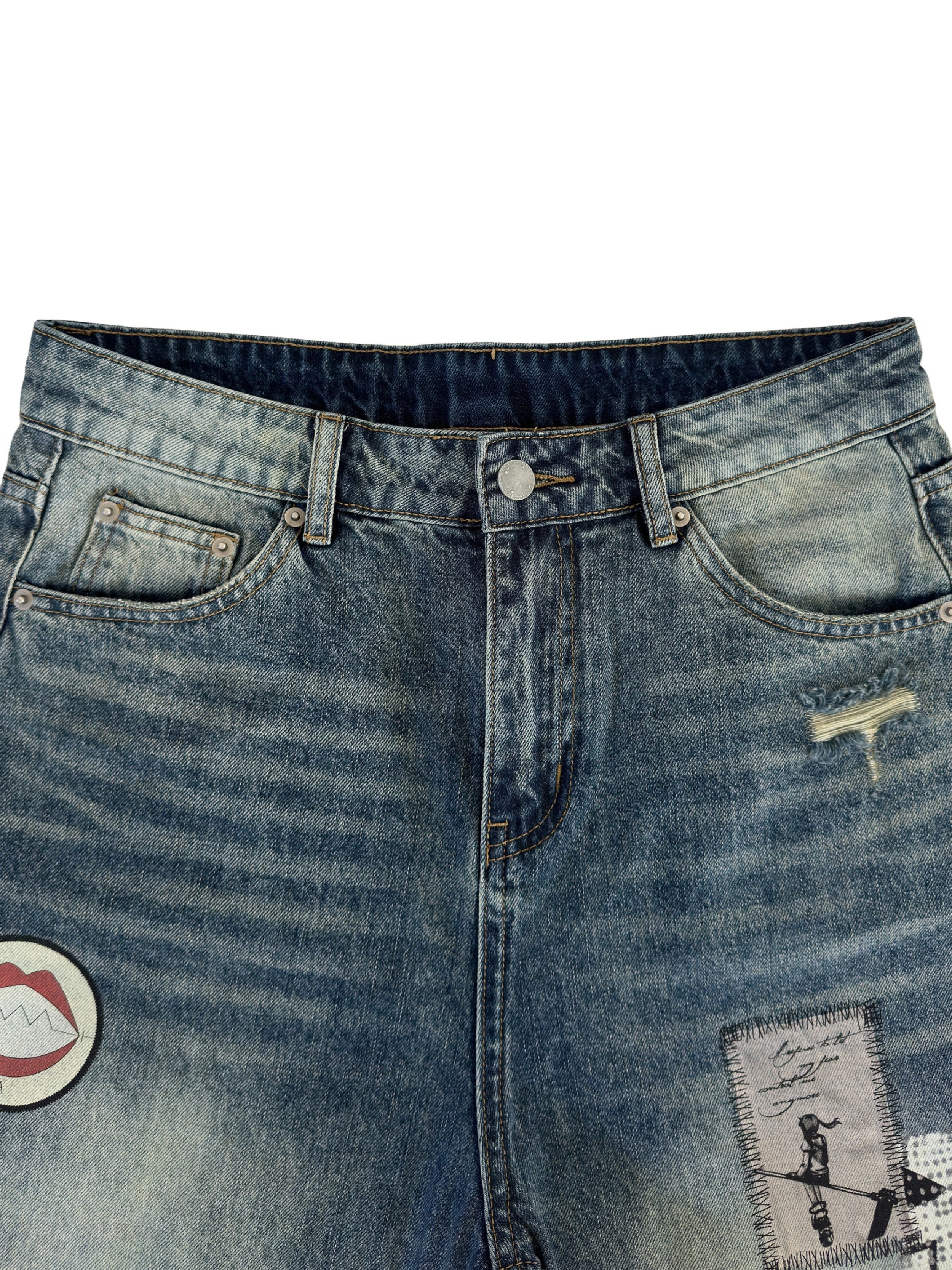 VOID PATCH DENIM SHORTS
