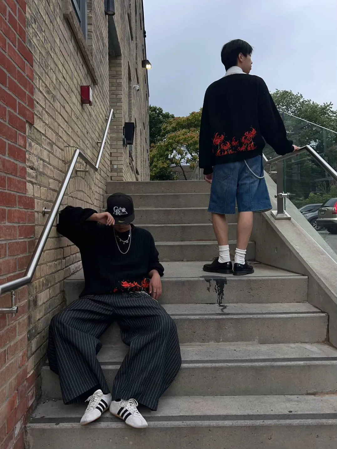 SPIDER LILY KNIT SWEATER