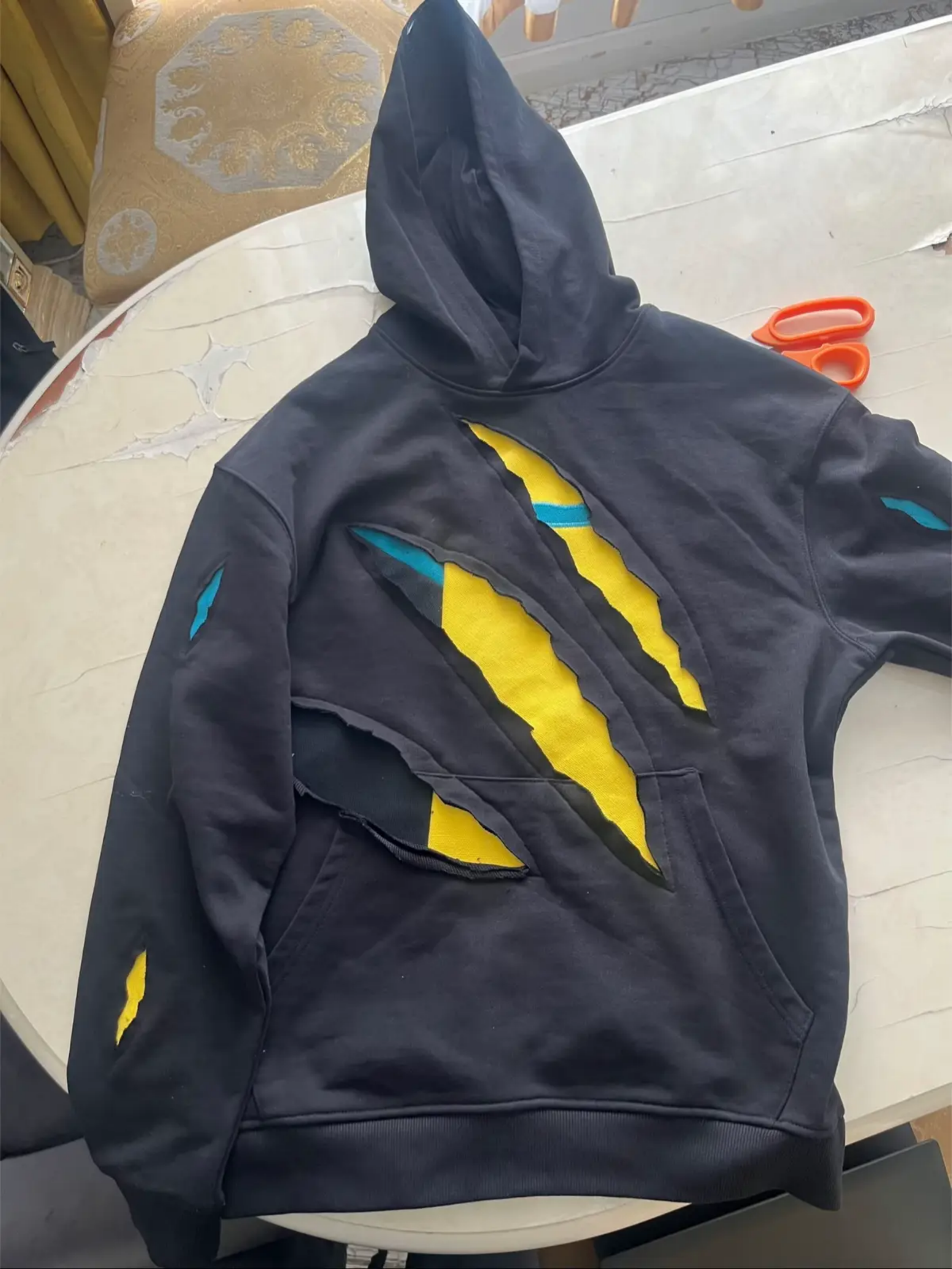 ASCENT HOODIE