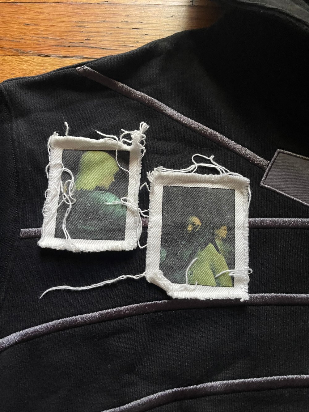 SIGNAL ARC ZIP-UP HOODIE