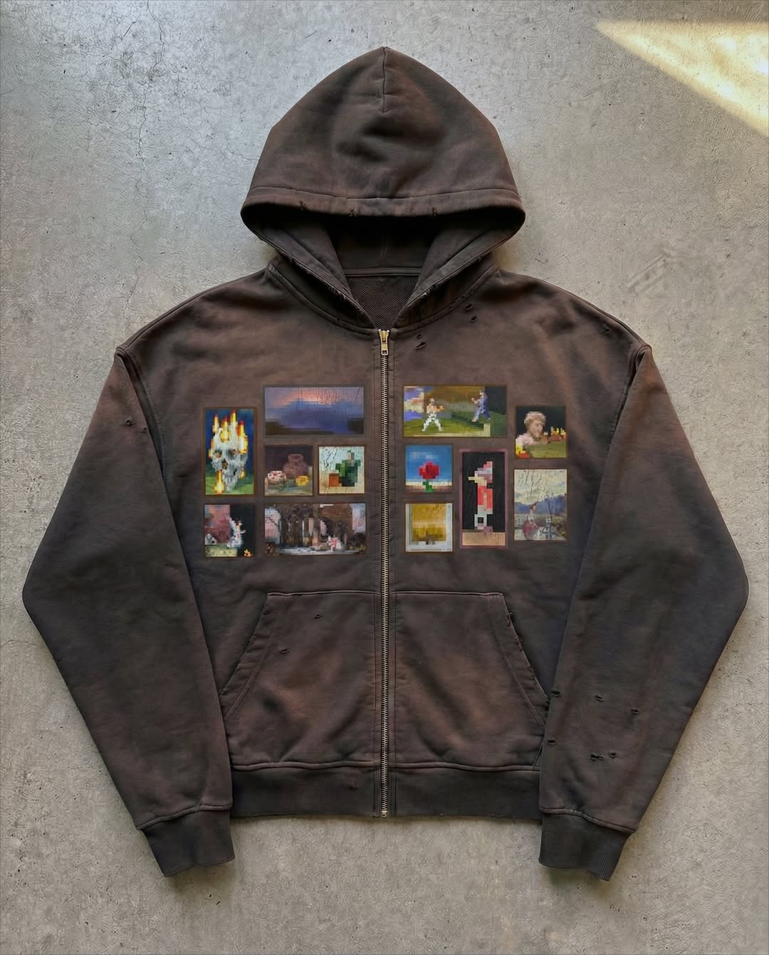 GALLERY PIXELS ZIP UP