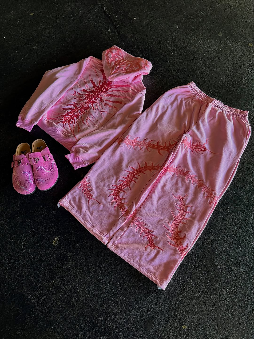 “GHOUL” ZIP-UP TRACKSUIT | LIGHT PINK