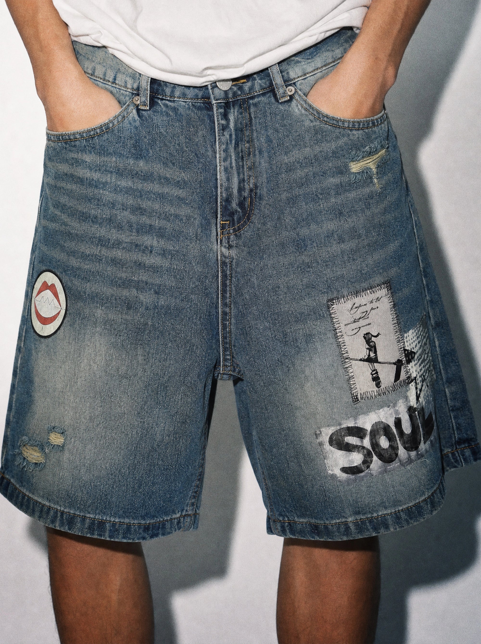 VOID PATCH DENIM SHORTS