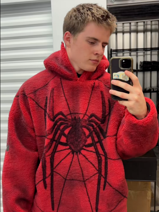  THE SPIDER FLEECE