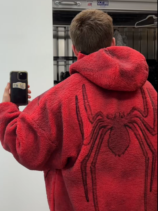  THE SPIDER FLEECE