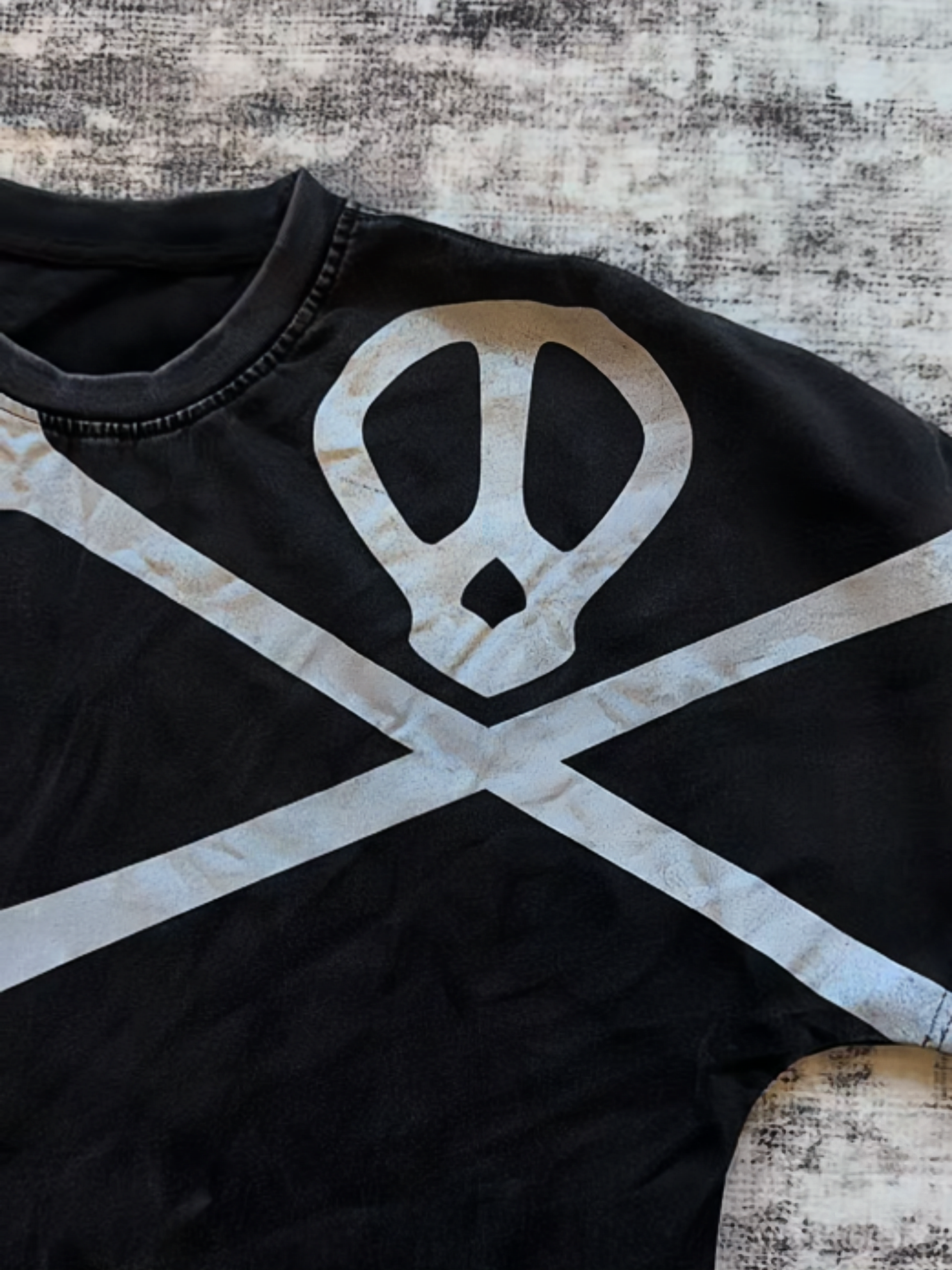 Hollow Skull Graphic Oversized T-Shirt