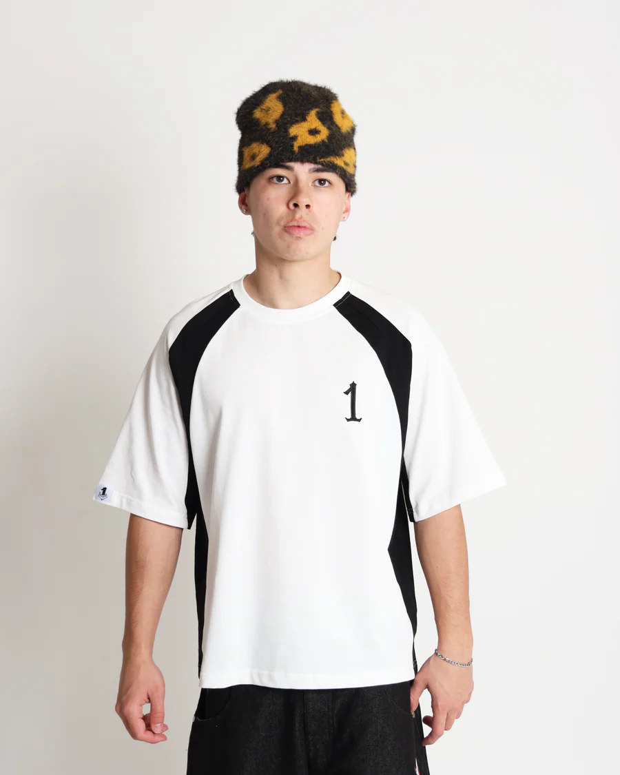 LONE FORM TEE