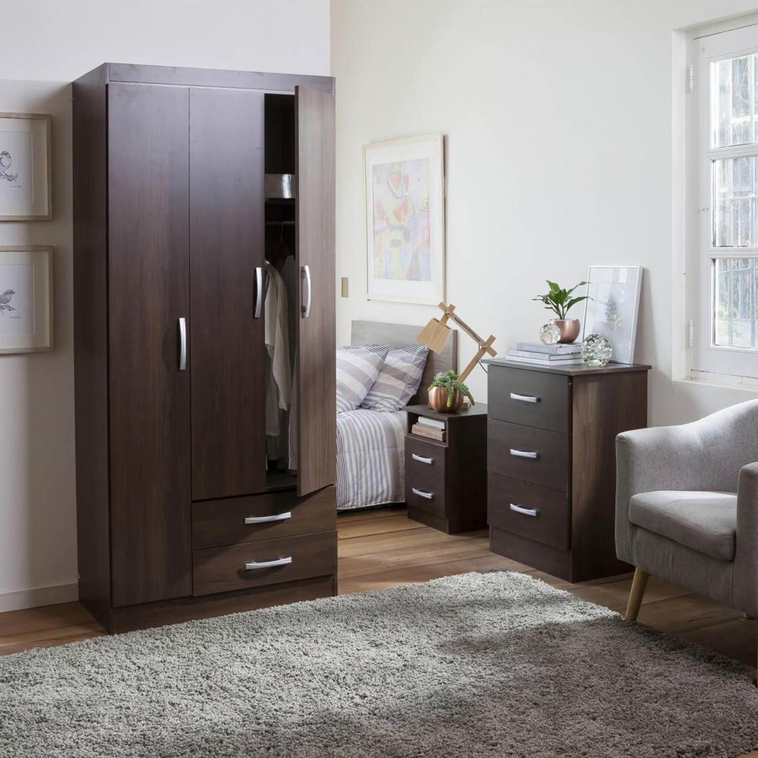 Combo Ropero 3 Puertas 2 Cajones + Cómoda 3 Cajones + Velador