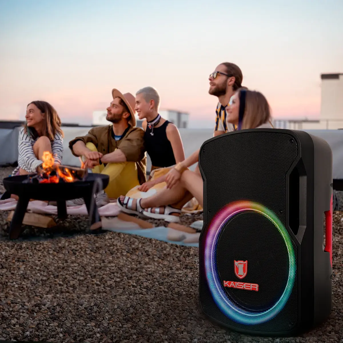 Bocina Kaiser MSA-7515MX portátil con bluetooth color Negro
