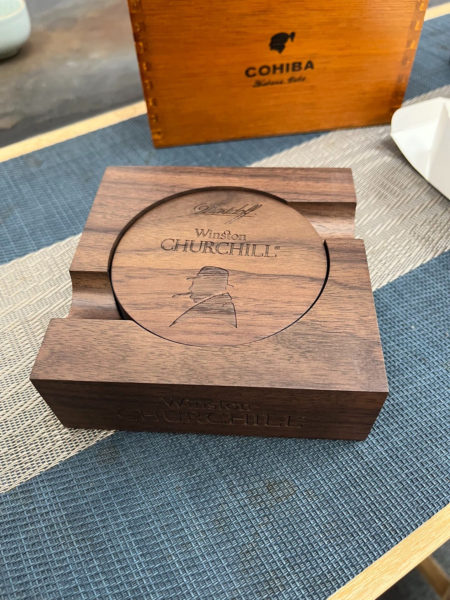 DF Winston Churchill Walnut Cigar Ashtray Set