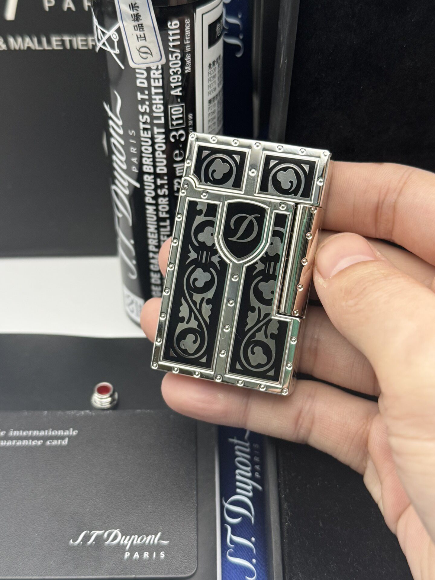 White Knight Limited Edition Soft Flame Lighter | Worldwide Limited to 1515 Pieces
