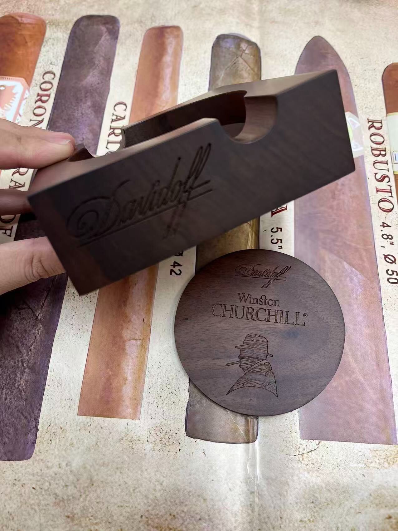 DF Winston Churchill Walnut Cigar Ashtray Set