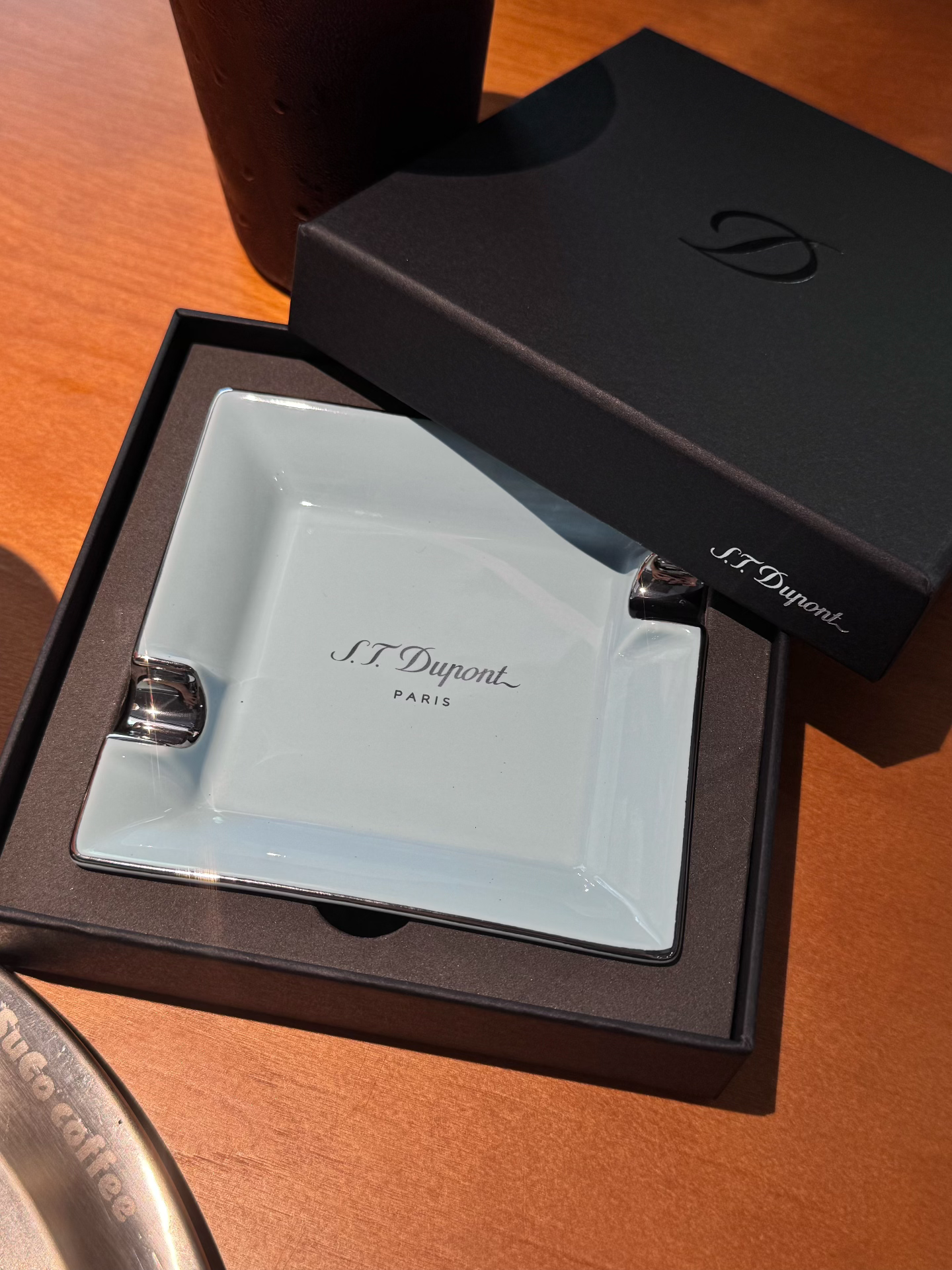 Paris Classic Ceramic Ashtray Gift Set | Luxury Dual-Rest Ashtray with Gift Box