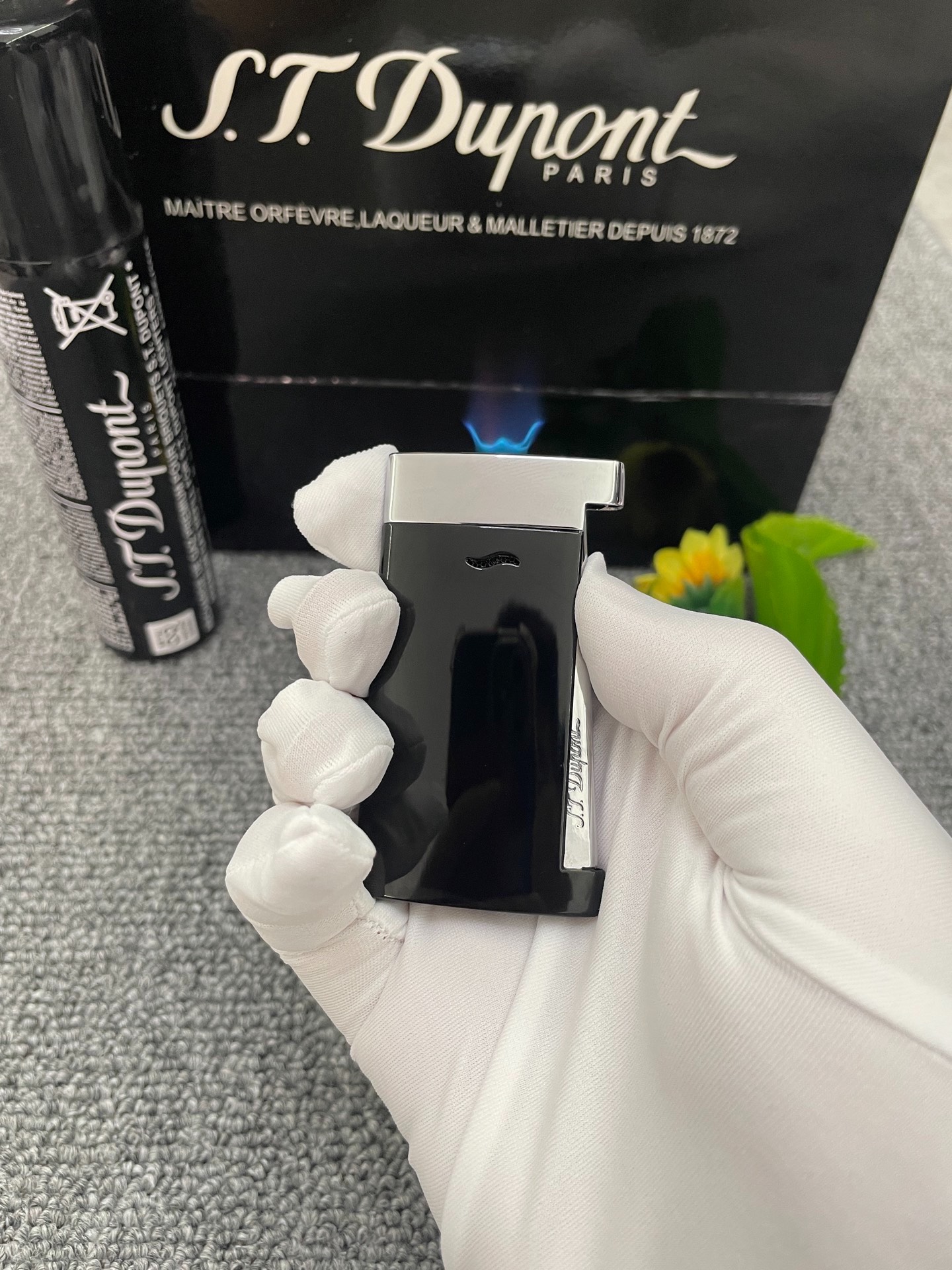 Slim 7 Black Silver Ultra-Thin Butane Lighter | Luxury Pocket Lighter