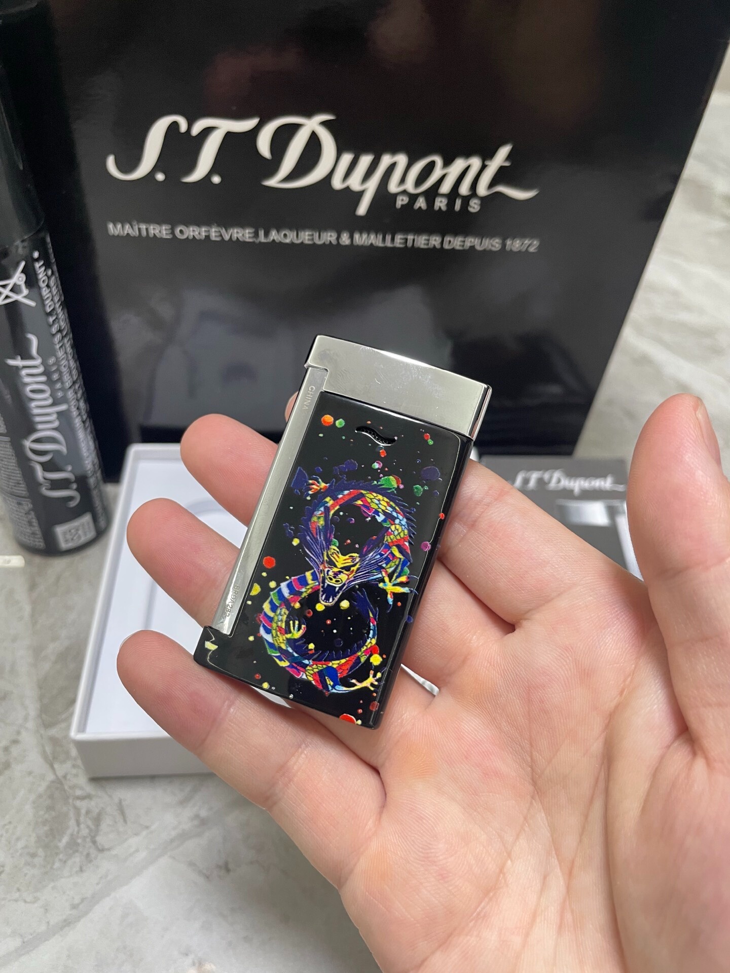 Slim 7 Neon Dragon Ultra-Thin Butane Lighter | Artistic Dragon Edition