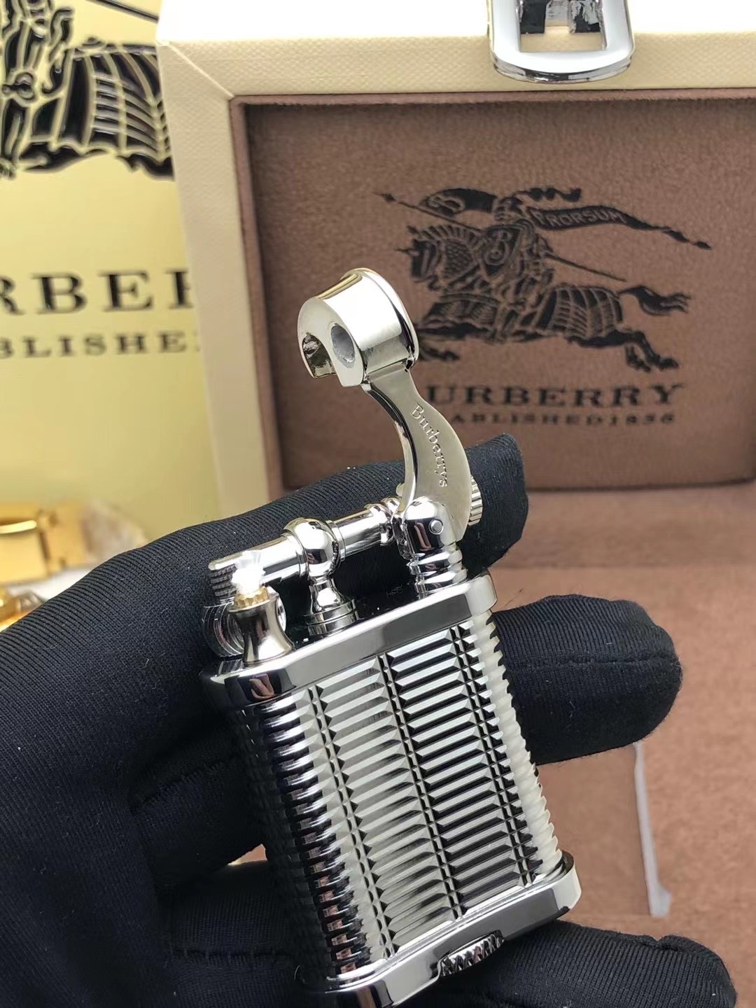 Burberry Style Vintage Kerosene Lighter – Solid Brass Luxury Lift Arm Design