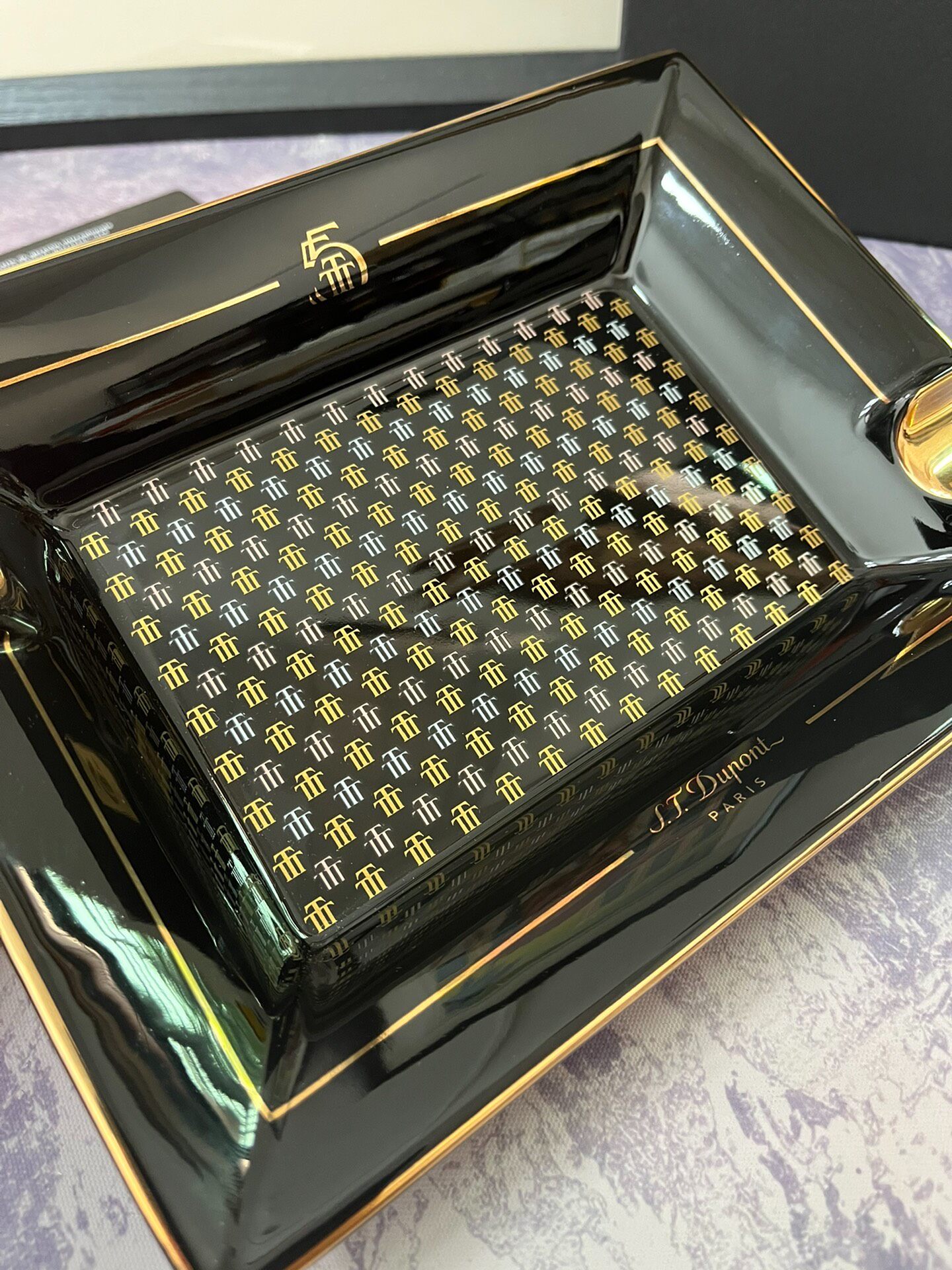 ST Dupont France T. 55th Anniversary Limited Edition Ashtray Black Lacquer Gold Trim Ceramic Gift Box
