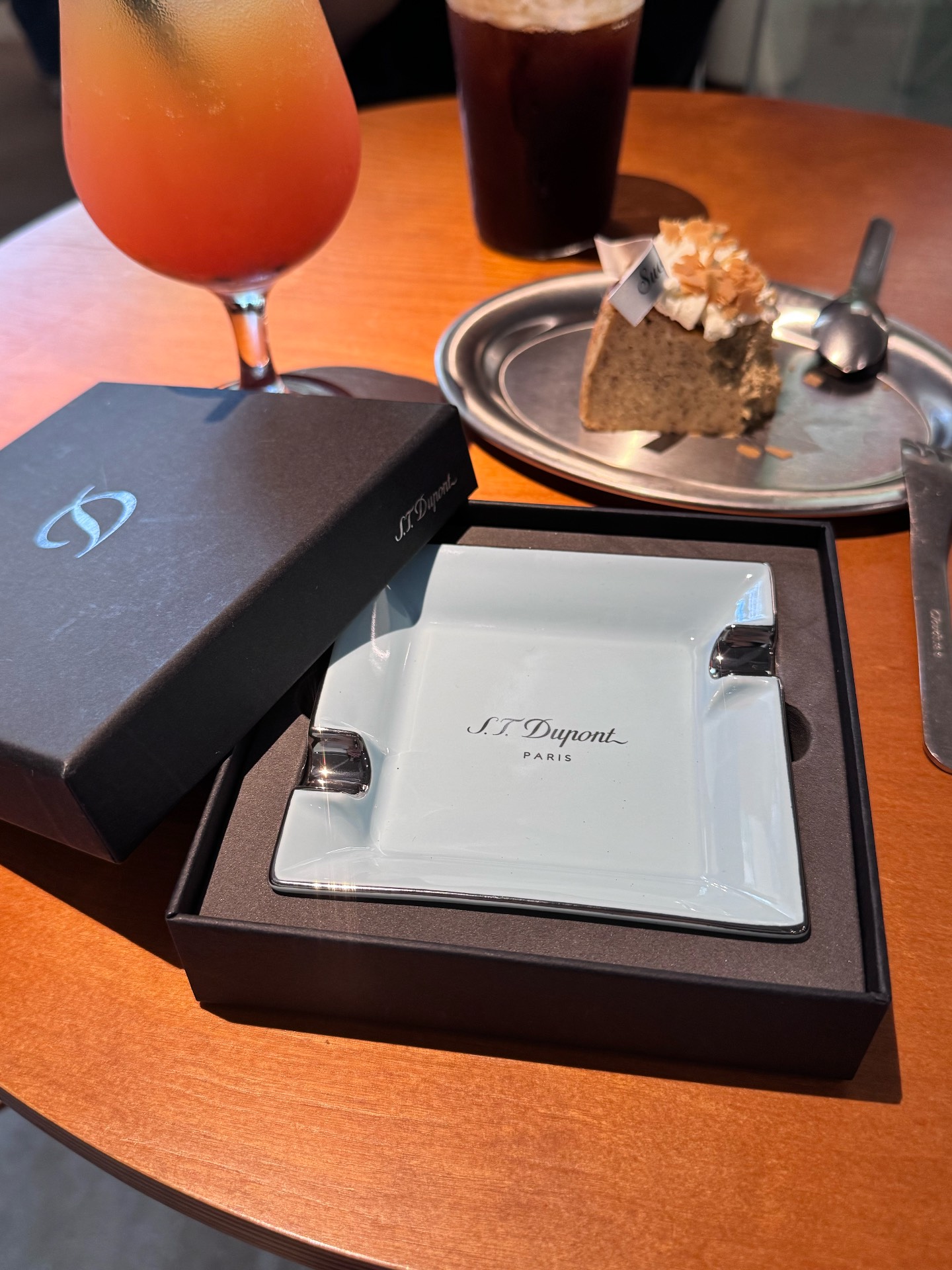 Paris Classic Ceramic Ashtray Gift Set | Luxury Dual-Rest Ashtray with Gift Box