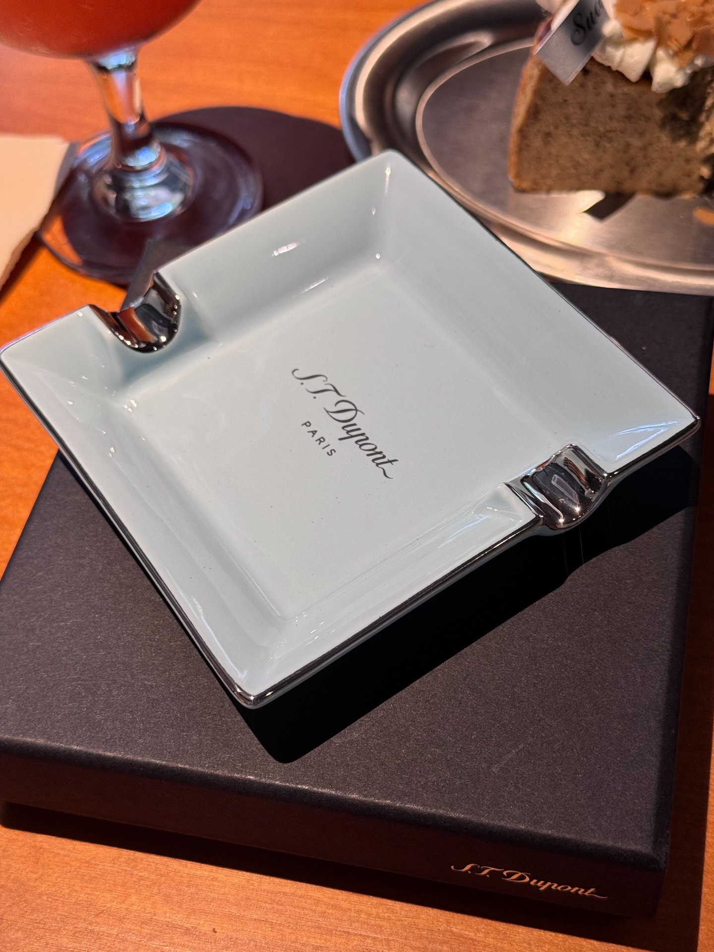 Paris Classic Ceramic Ashtray Gift Set | Luxury Dual-Rest Ashtray with Gift Box