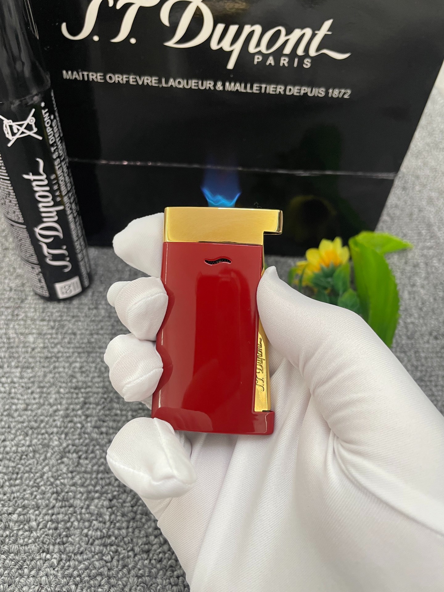 Slim 7 Red Gold Ultra-Thin Butane Lighter | Luxury Pocket Lighter