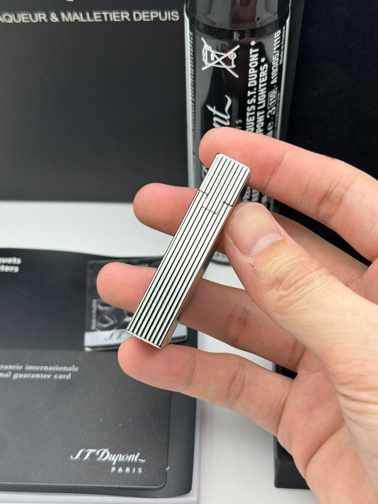 ST Dupont Ligne 2 Small Vertical Line Butane Lighter