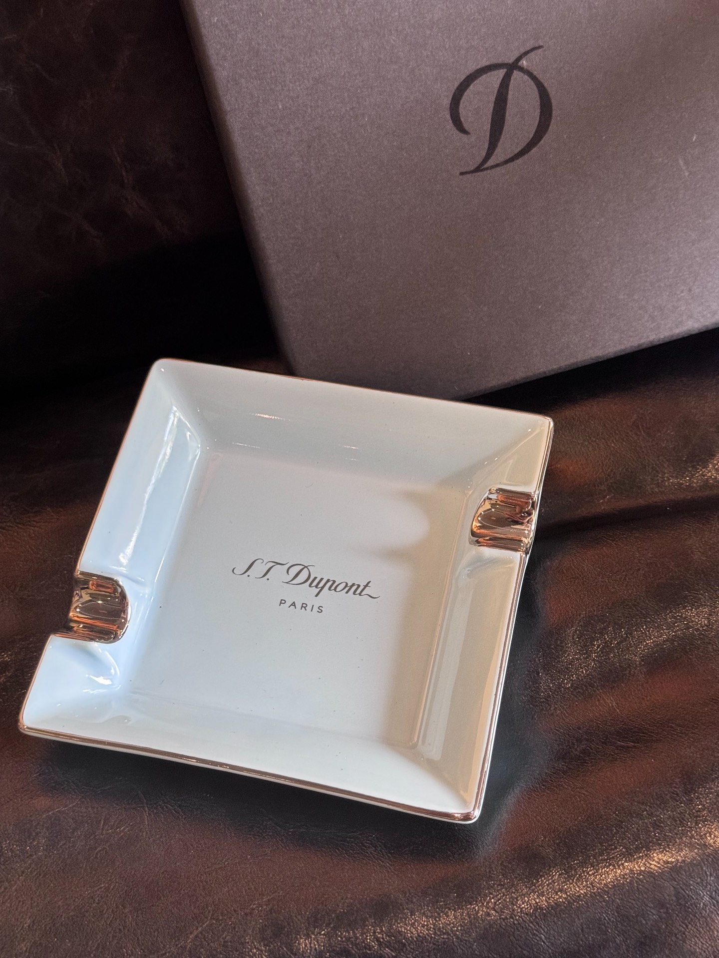 Paris Classic Ceramic Ashtray Gift Set | Luxury Dual-Rest Ashtray with Gift Box