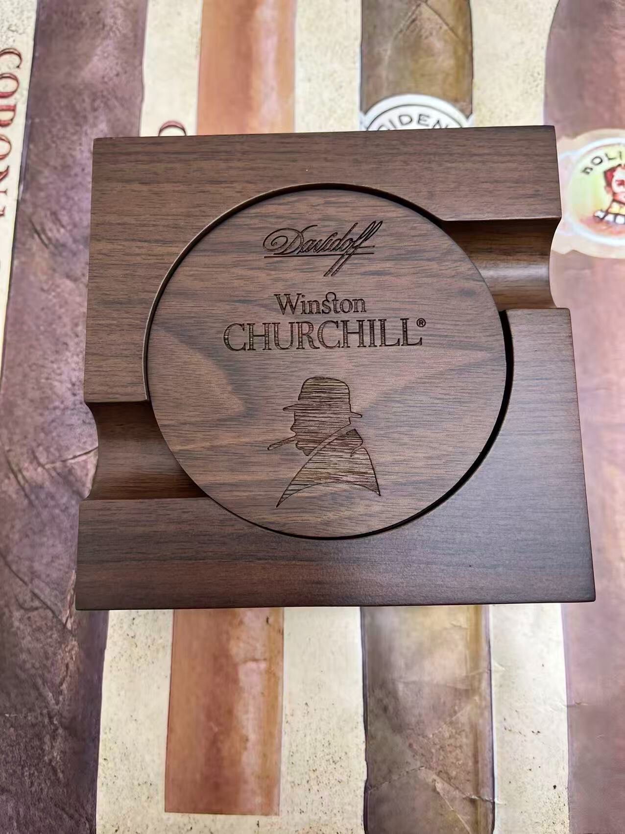 DF Winston Churchill Walnut Cigar Ashtray Set