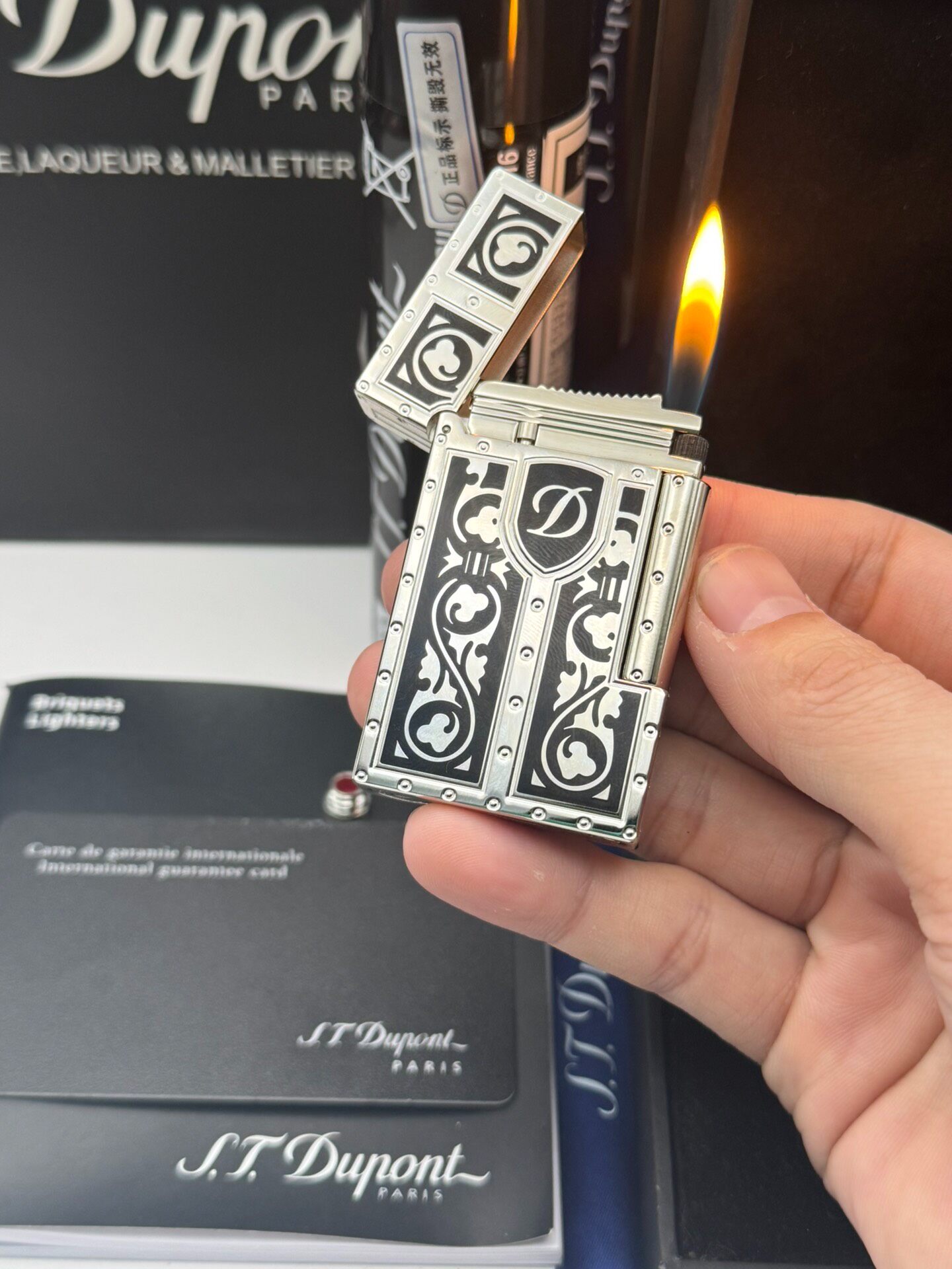 White Knight Limited Edition Soft Flame Lighter | Worldwide Limited to 1515 Pieces