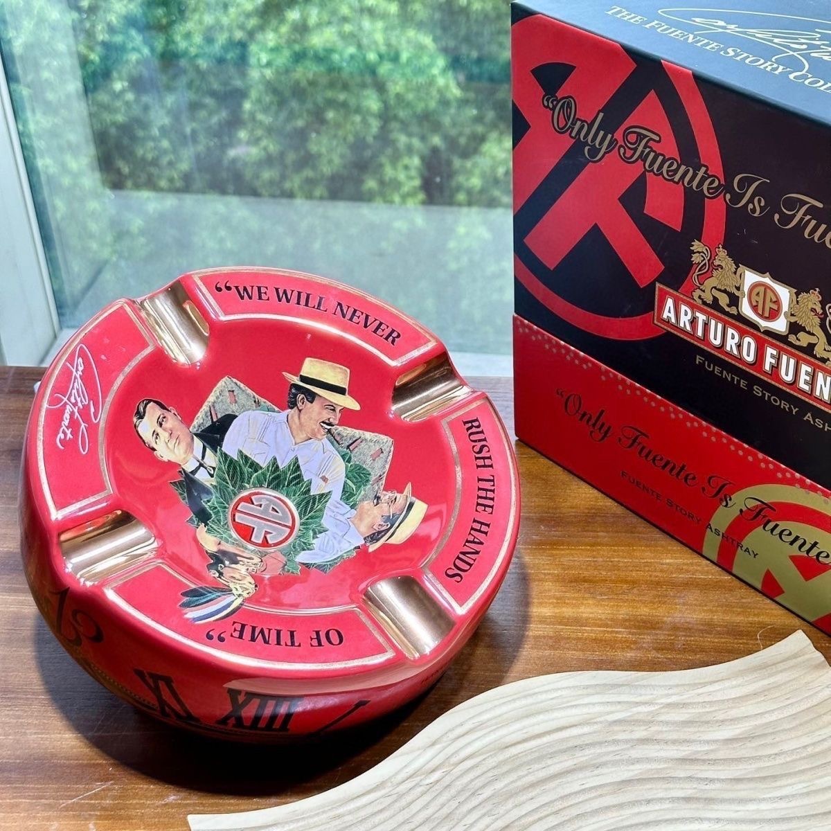 Arturo Fuente Casa Cuba Ceramic Cigar Ashtray – Special Limited Edition