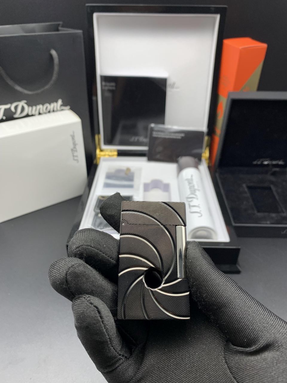 James Bond 007 Spectre  S.T.Dupont Ligne 2 Lighter #068