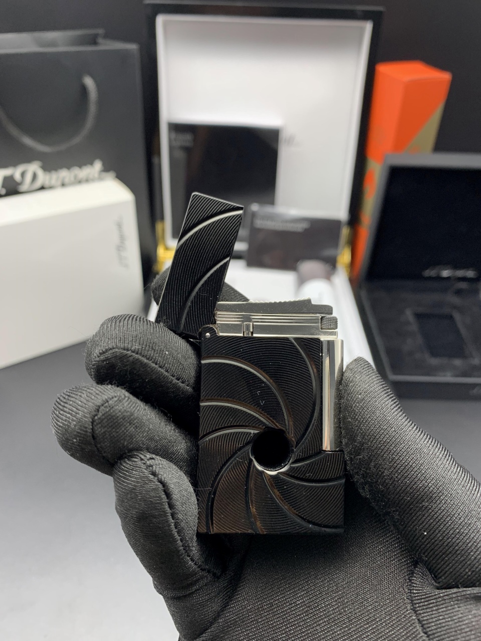 James Bond 007 Spectre  S.T.Dupont Ligne 2 Lighter #068