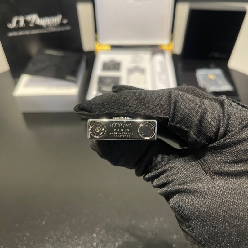 S.T. Dupont Le Grand Phoenix Emblem Lighter – Silver & Gold Editions