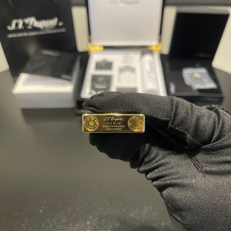 S.T. Dupont Le Grand Phoenix Emblem Lighter – Silver & Gold Editions