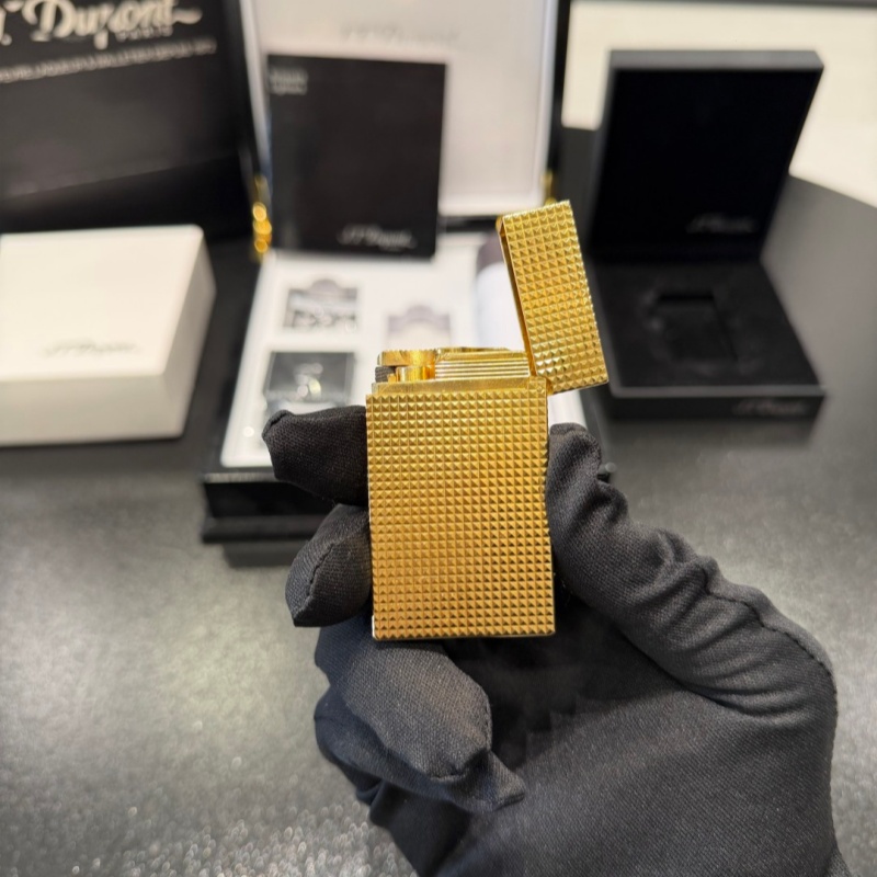 S.T. Dupont Le Grand Diamond Head Gold Lighter