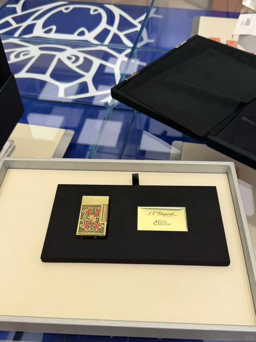 Fuente Opus X Haute Creation Red Limited Edition Luxury Lighter