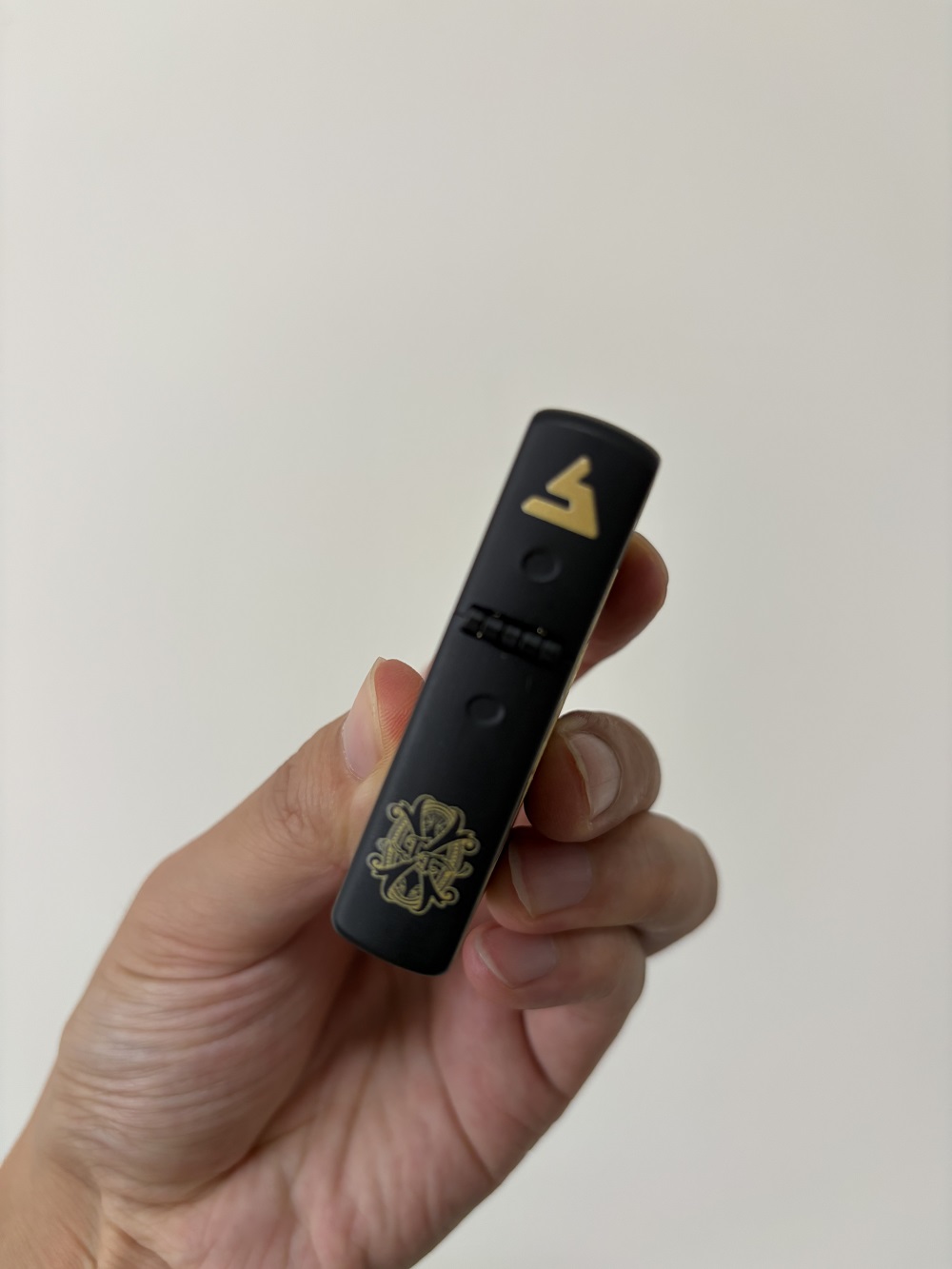 Fuente OpusX Switchable Soft Flame & Torch Flame Butane Lighter
