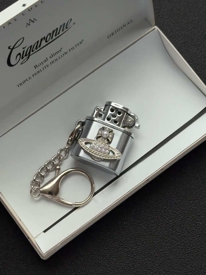 Pearl Planet Kerosene Lighter | Vintage Soft Flame Pocket Lighter