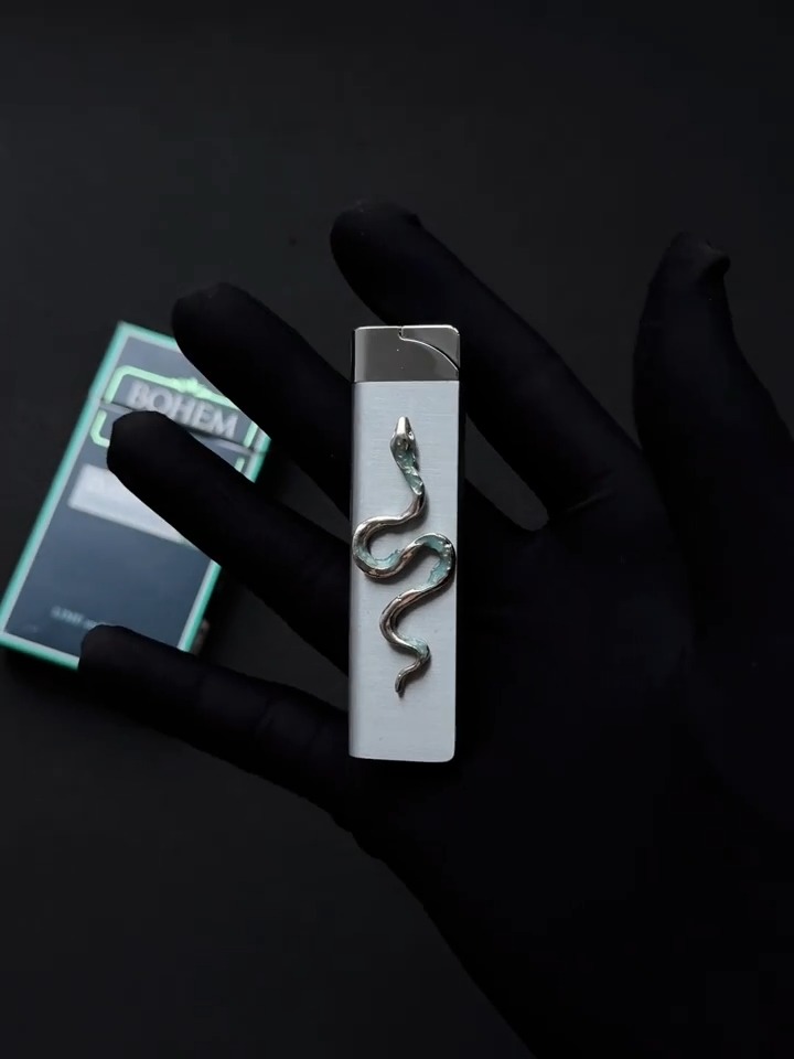 Emerald Snake Gradient Flame Windproof Torch Lighter | Unique Gift