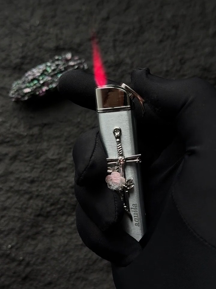 Cross Rose Gradient Flame Windproof Torch Lighter