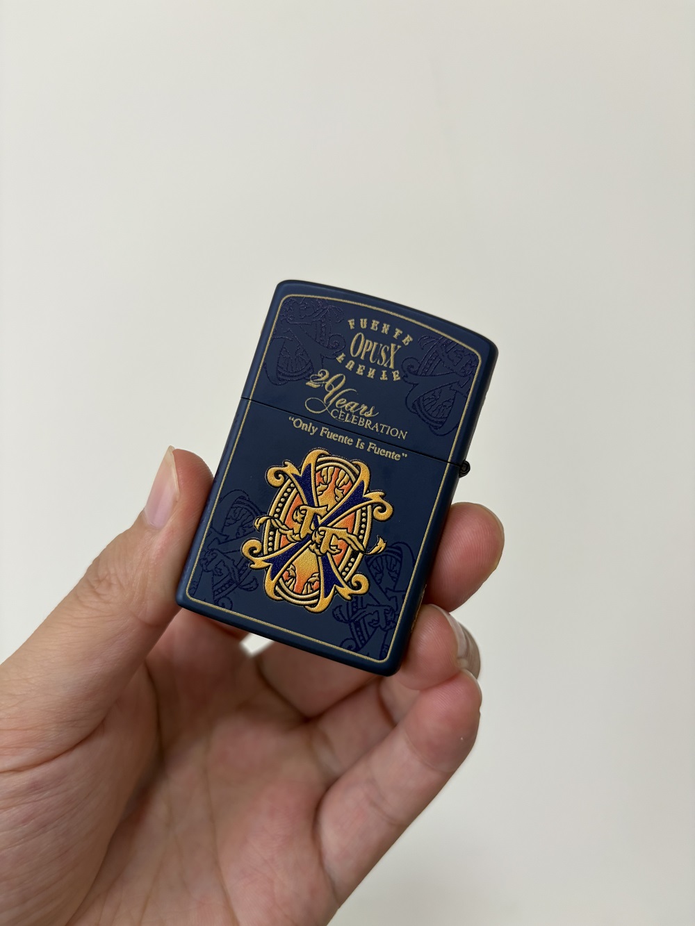 Fuente OpusX Switchable Soft Flame & Torch Flame Butane Lighter