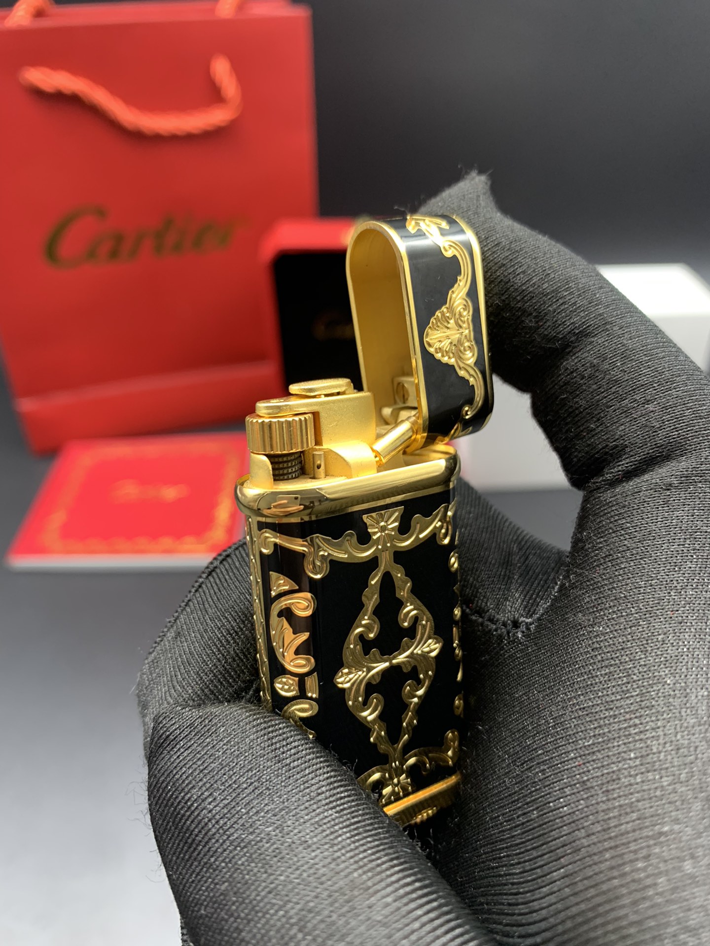 Cartier Lighter Black & Gold Vintage Baroque Scroll Edition With Gift Box