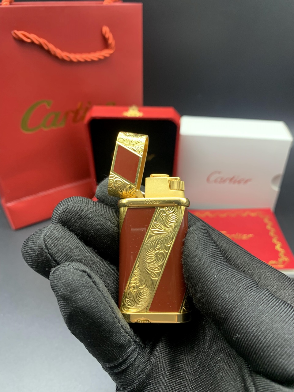 Cartier Lighter Luxury Red Lacquer Diagonal Pattern Butane Lighter