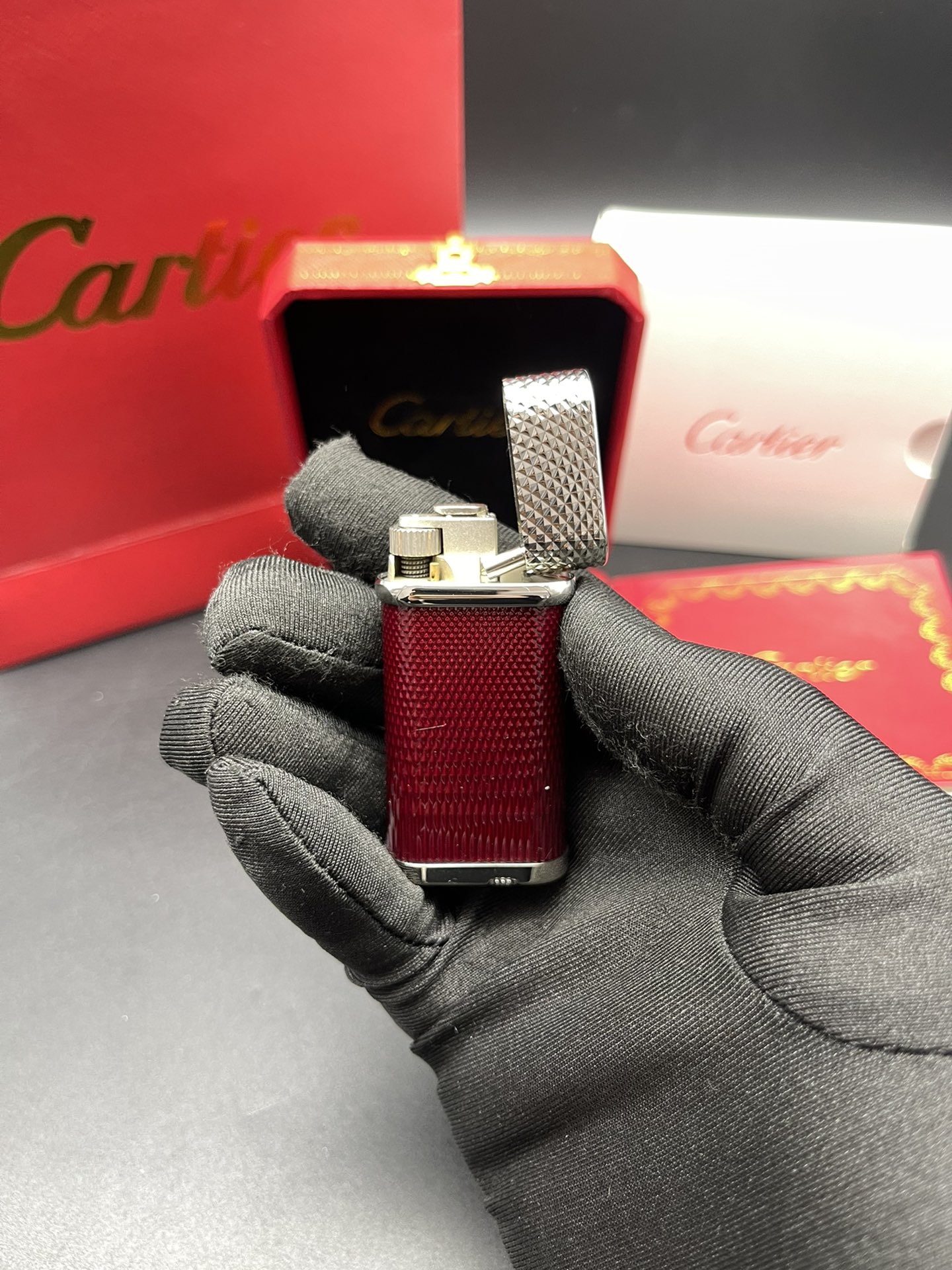 Cartier Lighter Luxury Red Diamond Pattern Butane Lighter | Silver Trim Gift Edition